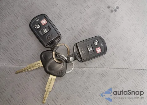 2005 Hyundai Elantra Gls/Gt from USA, damaged, VIN KMHDN46DX5U990820